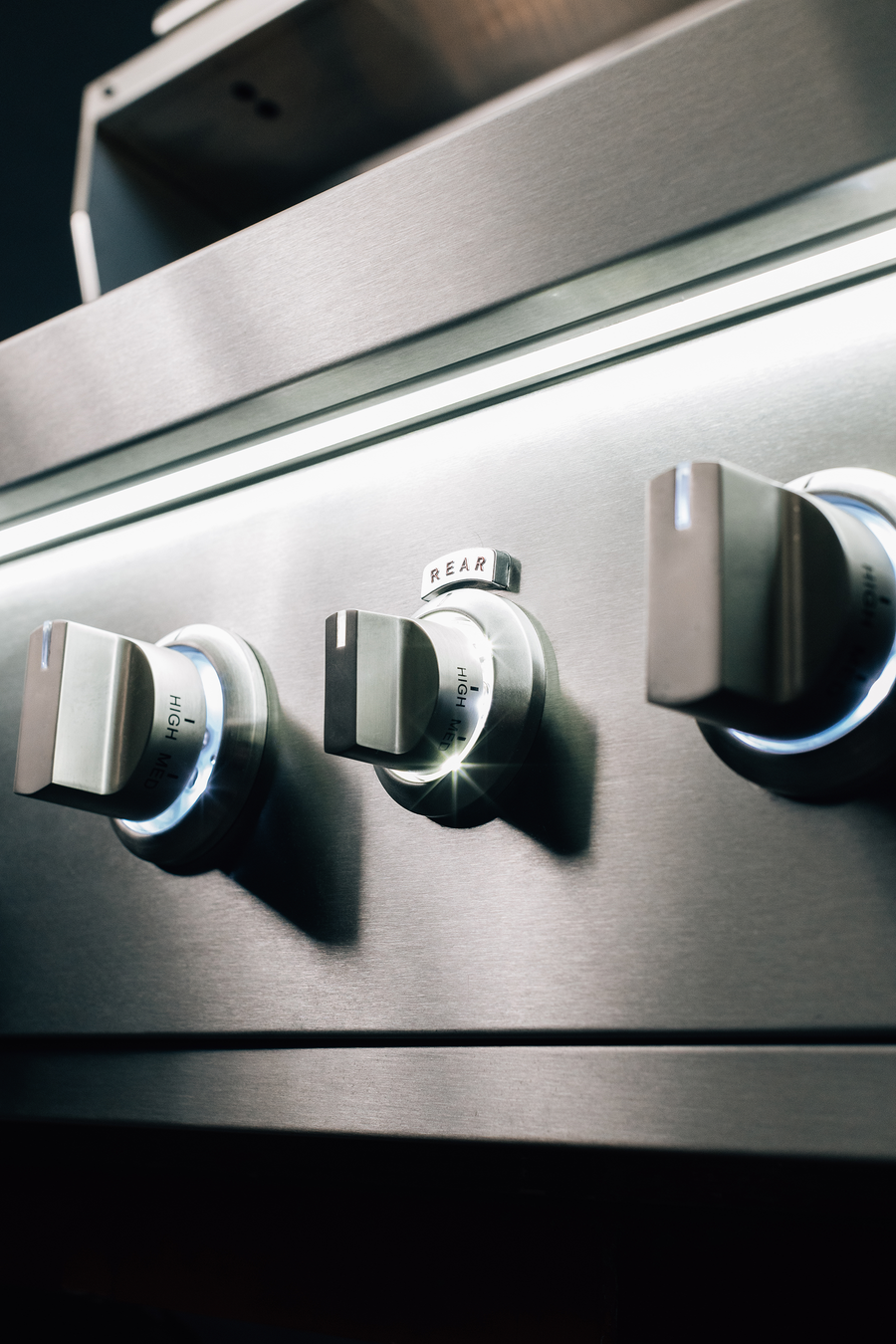 How To Choose Your Built-In Grill — Living Outdoorsy buying guide