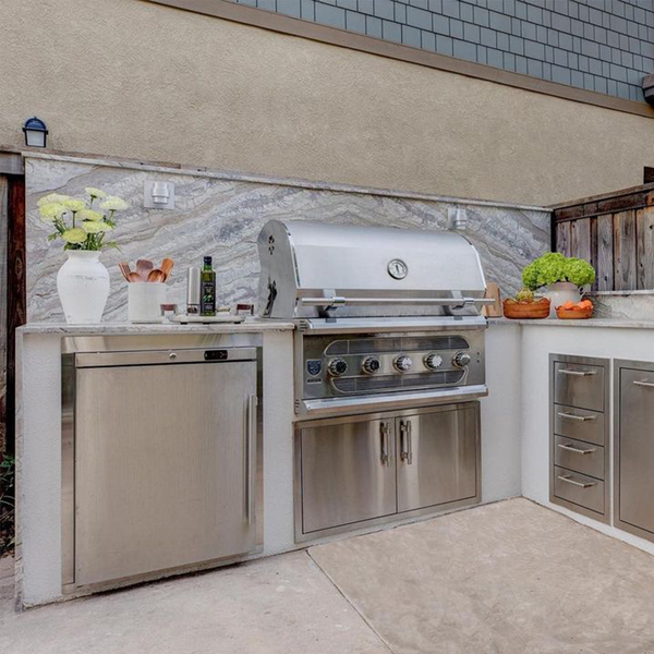 Best Built-In Grills for Outdoor Kitchens — Buying Guide | Living Outdoorsy