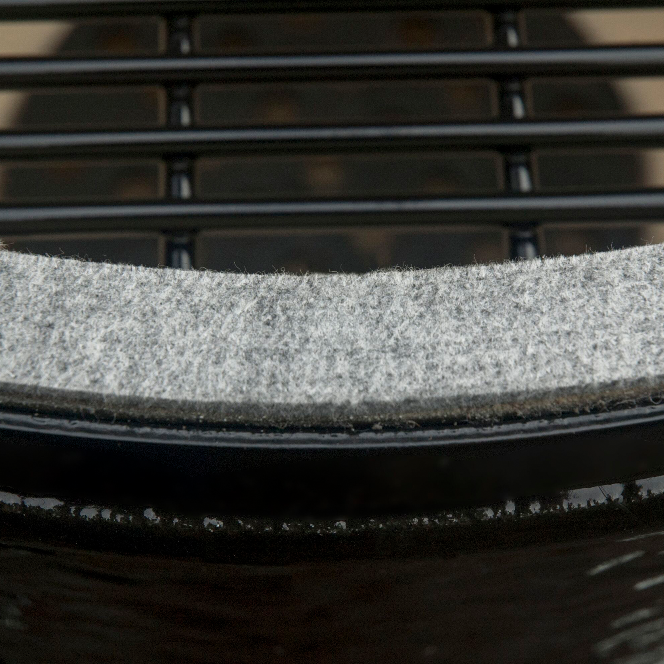 Primo Ceramic Grills Round Charcoal All-In-One Stand, Side Shelves, Ash Tool and Grate Lifter