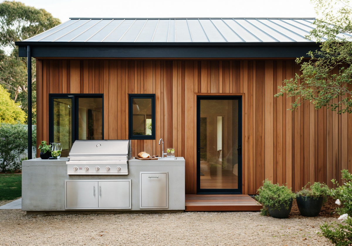 Summerset outdoor kitchen products and grills — authorized dealer Living Outdoorsy